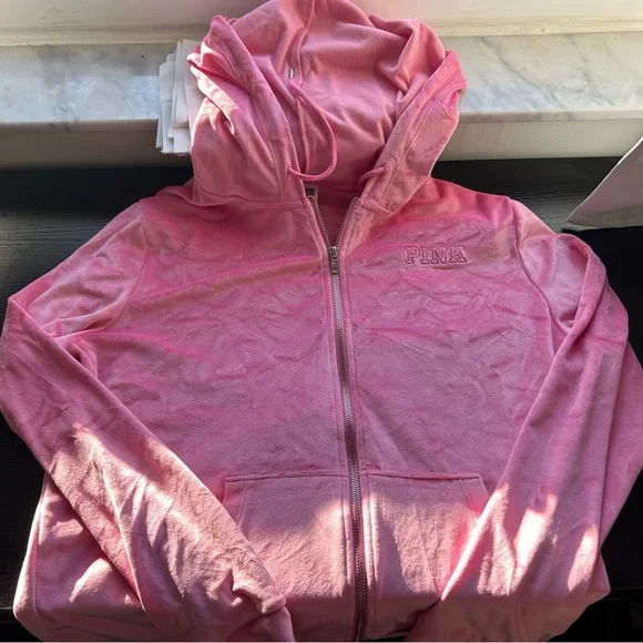 PINK Victoria's Secret Pink Sweatshirt - Picture 2 of 4
